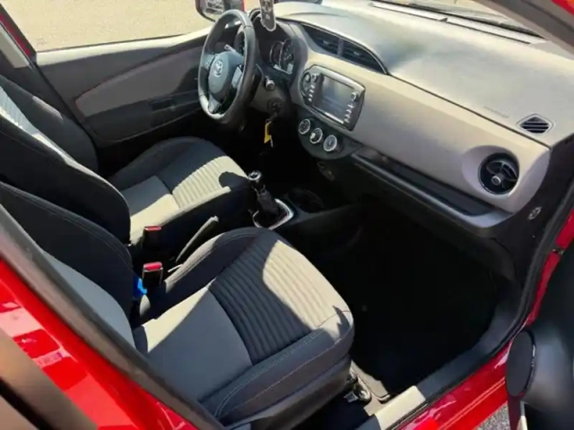 Toyota Yaris 1.5 dual-vvt-ie 110 france — photo 19