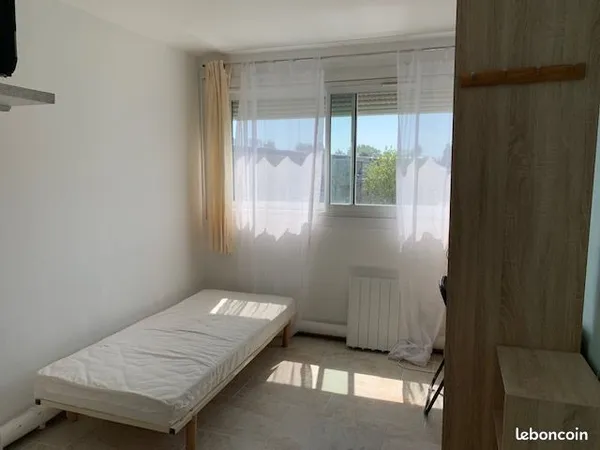 Petit studio meublé 11m2, idéal alternant à mi-temps sur Toulouse, Rangueil, Paul Sabatier, Labege, 