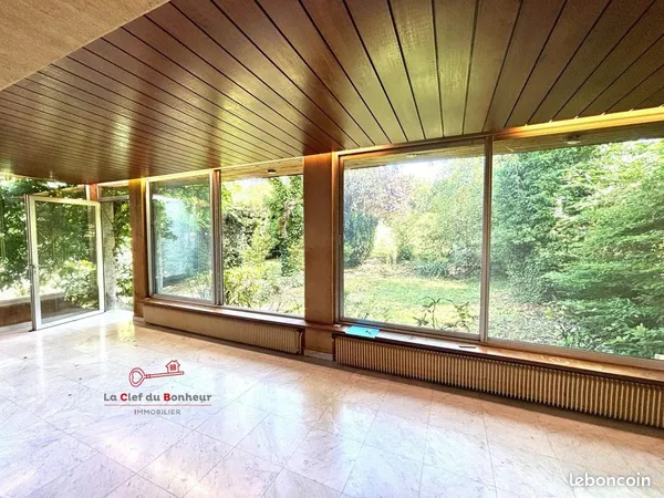 Maison 6 pièces 180 m²