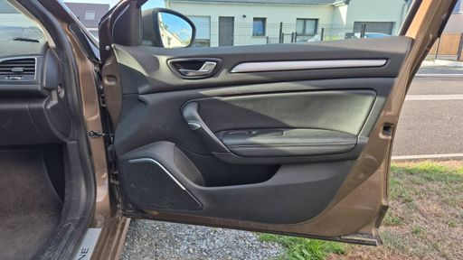 Renault Megane 1.2 TCe 130 EDC7 - Intens – 2017 – 123966 km – Essence – Boîte Automatique — photo 27
