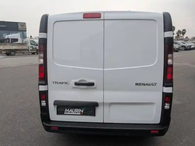 Renault Trafic fg l1h1 3t 2.0 blue dci 130ch grand confort tva recuperable — photo 5