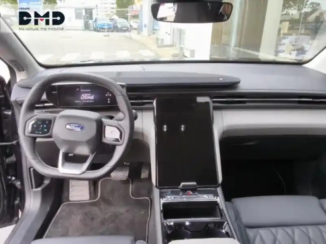 Ford Explorer 286ch extended range 77kwh pack premium rwd — photo 5