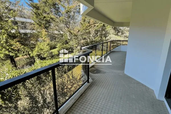 Appartement 4 pièces 100 m²