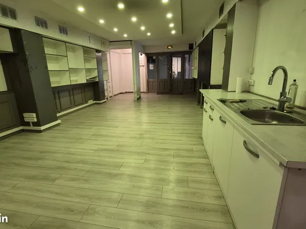 Local 55 m² Aix-en-Provence