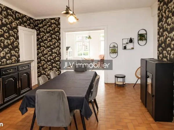 Maison 12 pièces 256 m²