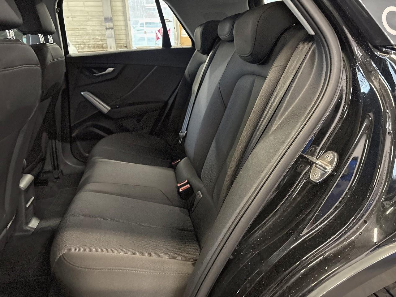 Audi Q2 35 tfsi 150 s tronic 7 design — photo 12