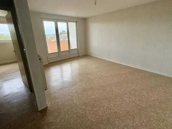 Appartement Type 2 avec Balcon - BOURBONNE LES BAINS