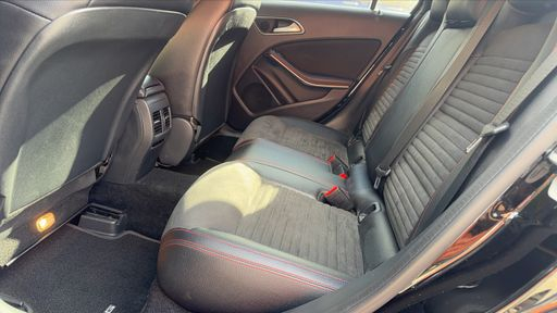 Mercedes Classe A 200 156 7G-DCT - Fascination – 2017 – 149236 km – Essence – Boîte Automatique — photo 18