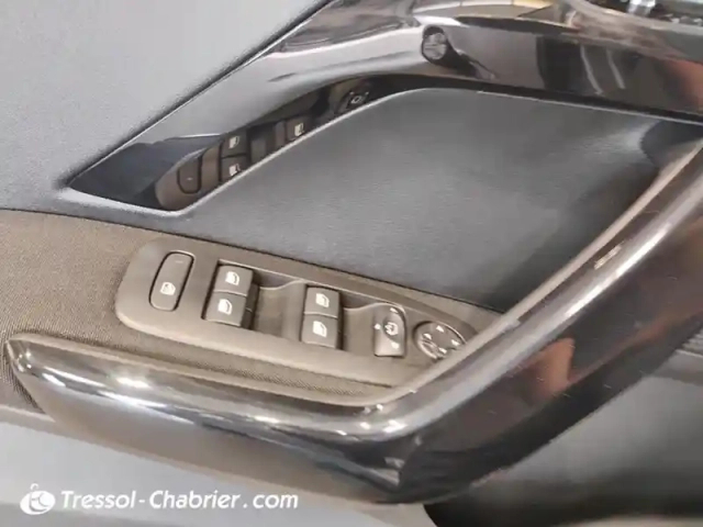 Peugeot 208 puretech 82ch s&amp;s bvm5 signature — photo 28