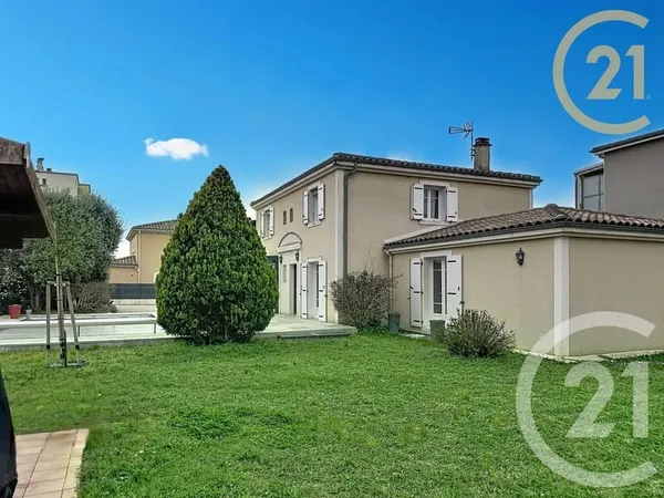 Maison 7 pièces 180 m²