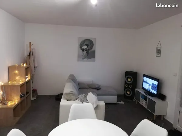 T2 40 m2 au calme avec jardinet