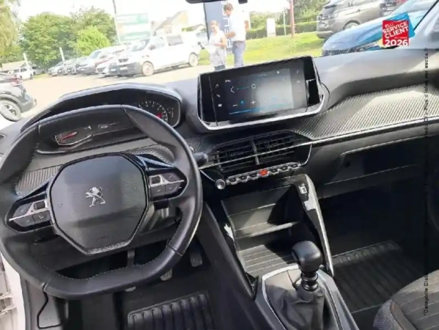 Peugeot 208 1.5 bluehdi 100ch s&amp;s active — photo 15