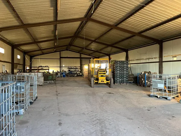 Hangar 500 m2