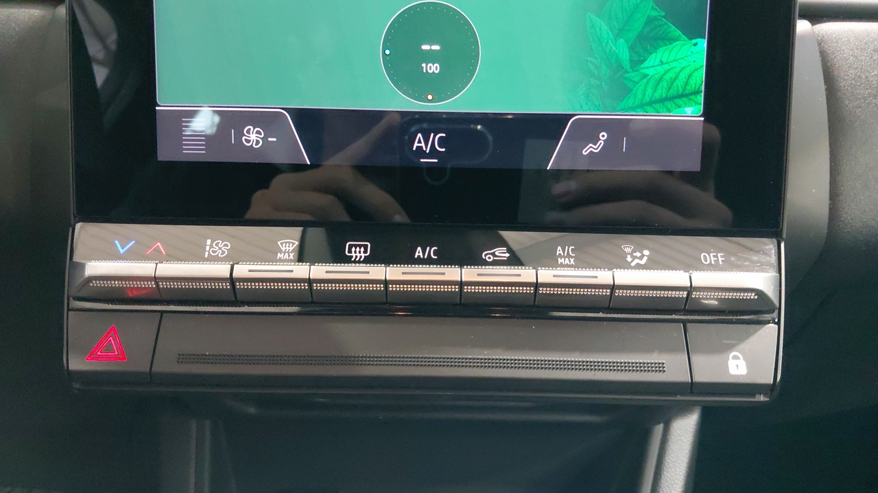 Renault Captur E-Tech full hybrid 145 ch — photo 21