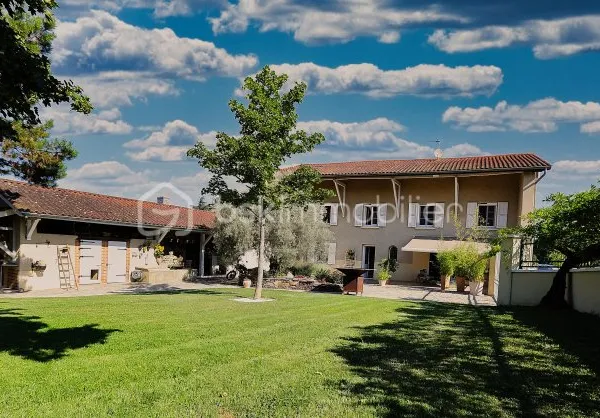 Maison 7 pièces 205 m²