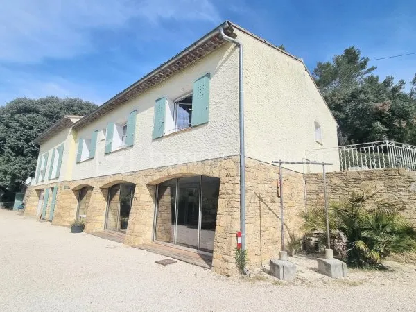 Maison 10 pièces 296 m²