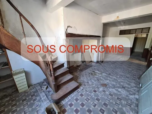 Arzacq Maison à restaurer avec jardin de 400m2