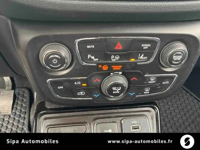 Jeep Compass 1.3 gse t4 130 ch bvm6 — photo 49