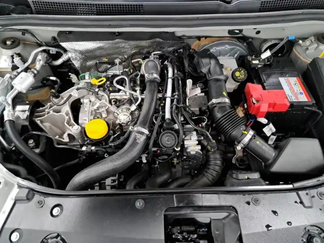 Dacia Jogger tce 110 7 places gsr2 — photo 14