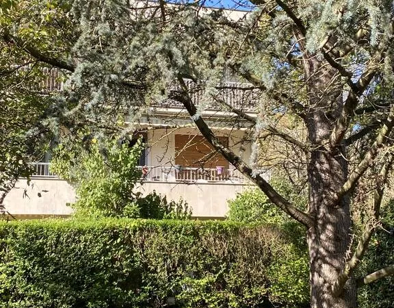 Vente appartement 4 pièces 122m² Le Mesnil-Le-Roi (78600)