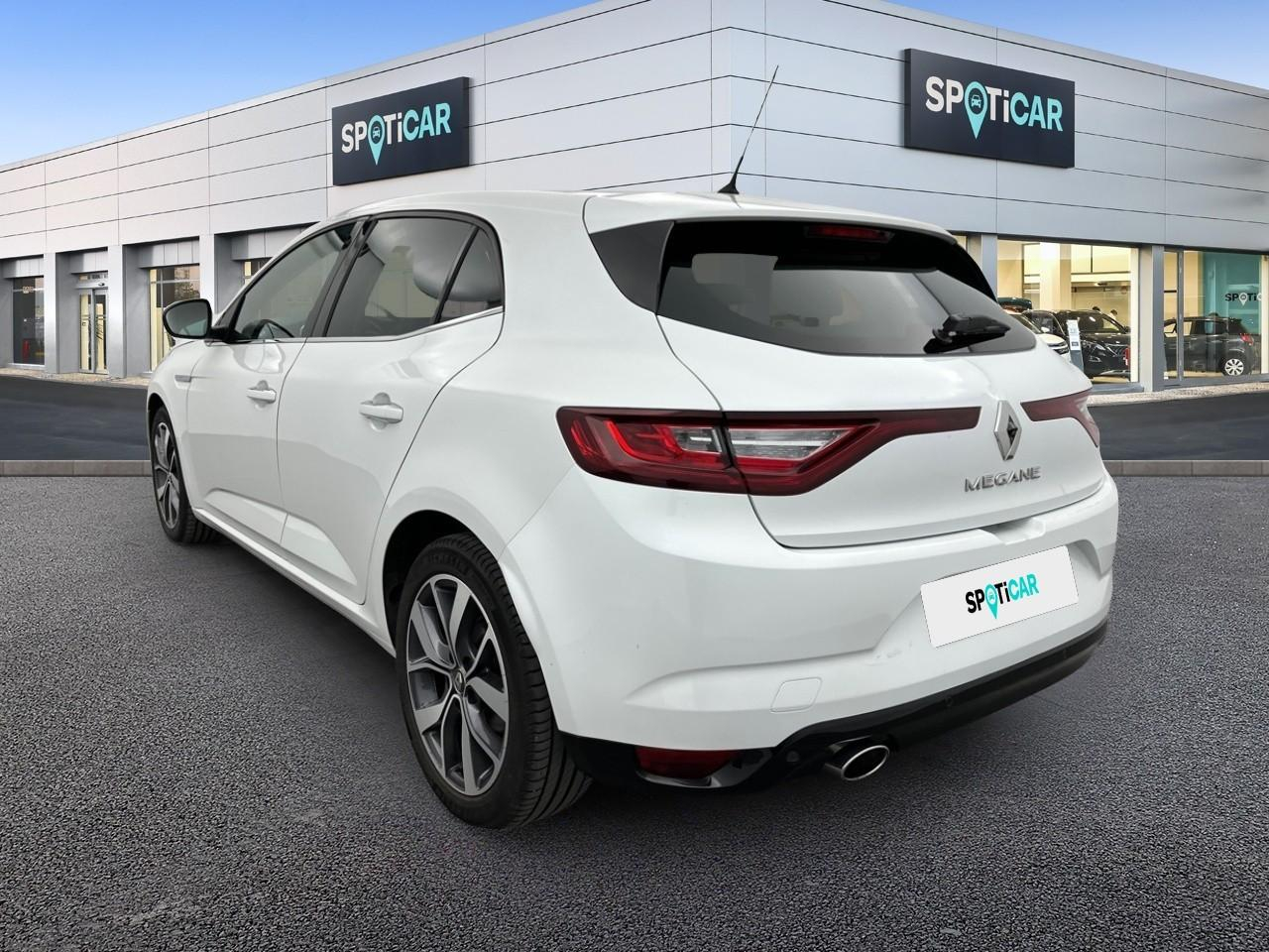 Renault Megane megane iv berline tce 130 energy intens — photo 7