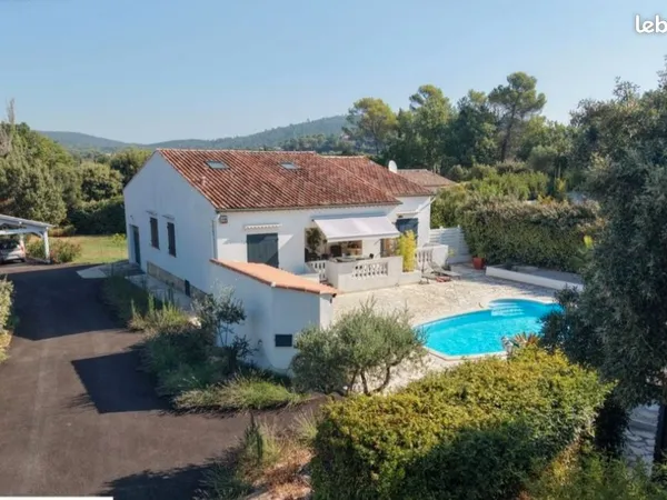 Villa 128m2 rénovée au calme proche des commodités