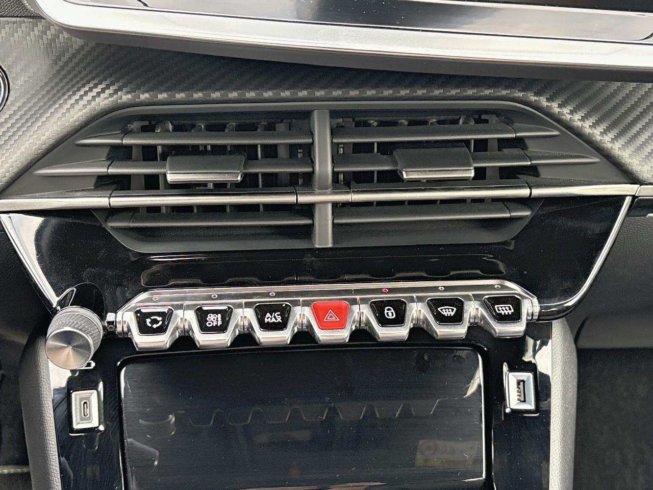 Peugeot 208 1.2 puretech 100ch s&s gt — photo 34