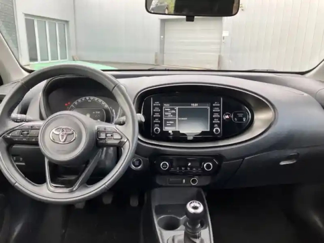Toyota Aygo 1.0 vvt-i 72 dynamic / pack zen — photo 13