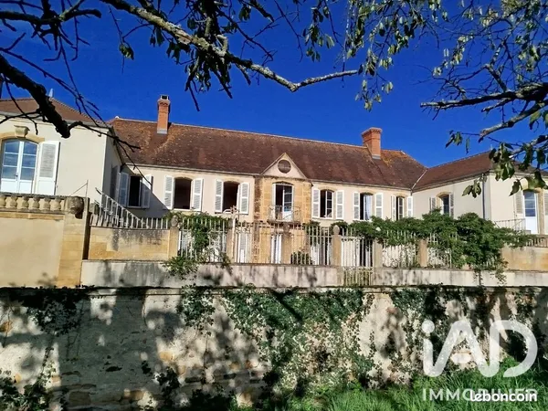 Maison 13 pièces 385 m²