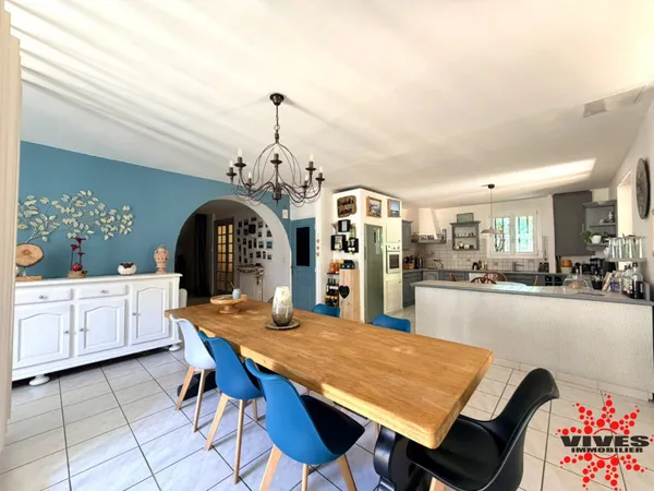 Maison 10 pièces 226 m²