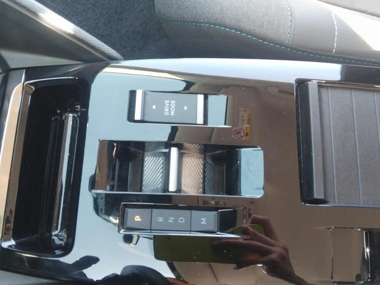 Citroën C4 X puretech 130ch s&s shine eat8 — photo 20