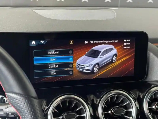 Mercedes Gla 200 d amg line — photo 40