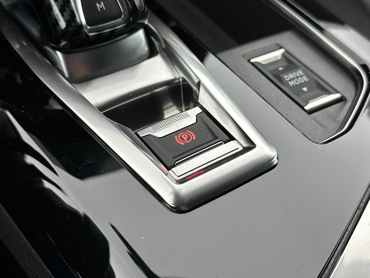 Peugeot 5008 puretech 130ch s&s eat8 allure pack — photo 32