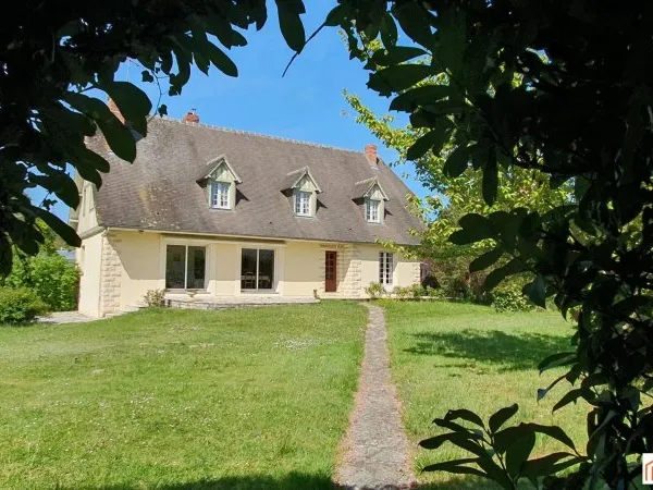 Spacieuse et confortable maison au coeur d'un village