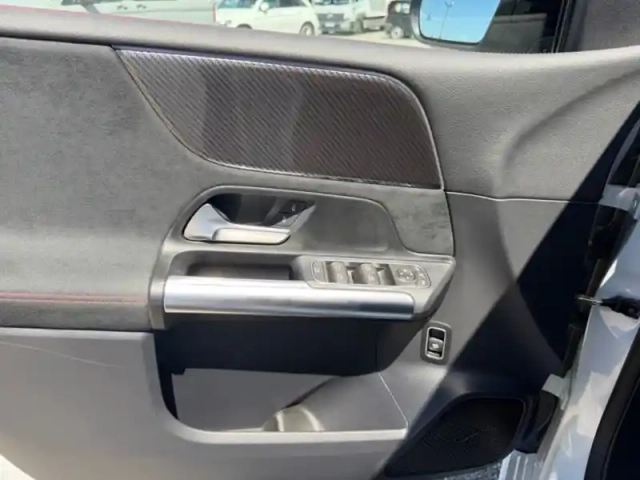 Mercedes Classe B 200 d amg line — photo 9