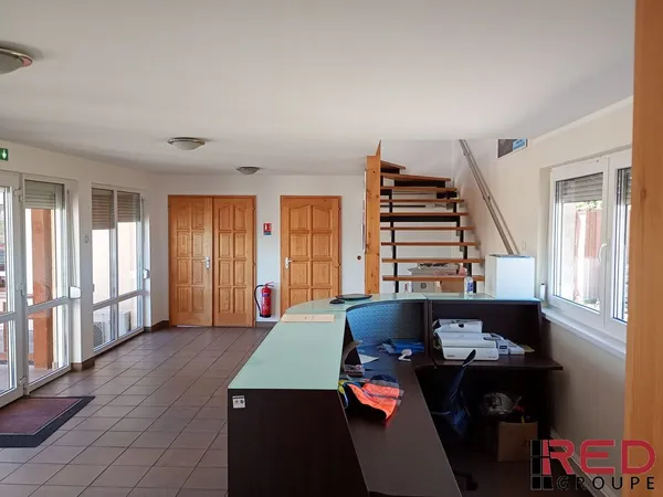 Bureaux 220 m²