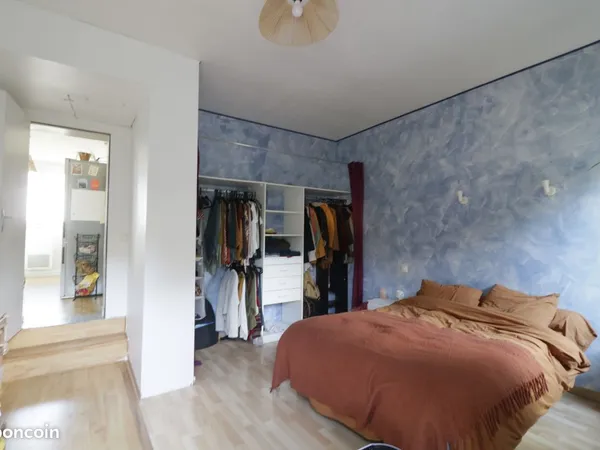 Maison à louer à AZE (53200) - 75 m² avec terrain