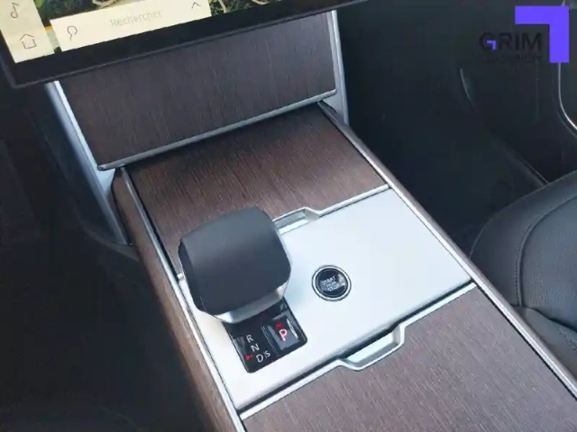 Land Rover Range Rover swb p550e phev awd — photo 48