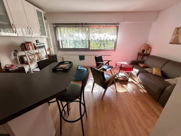 Studio 1 pièce 29 m²