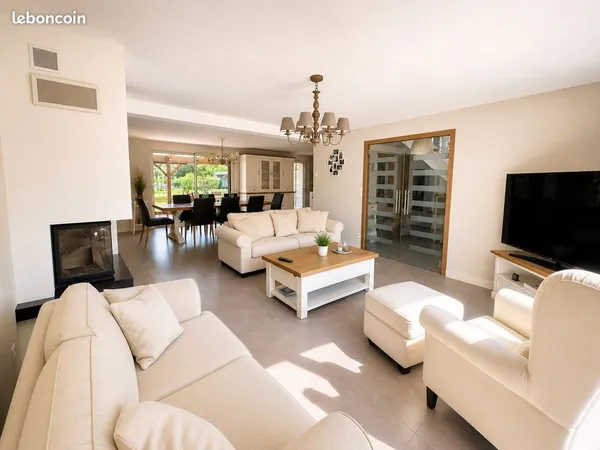 Maison 6 pièces 180 m²