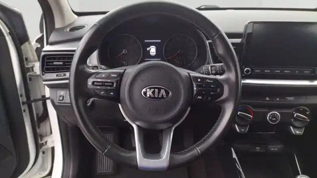 Kia Stonic 1.0 t-gdi 100 ch bvm6 — photo 43