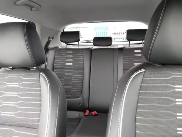 Kia Stonic 1.0 t-gdi 100 ch dct7 — photo 32