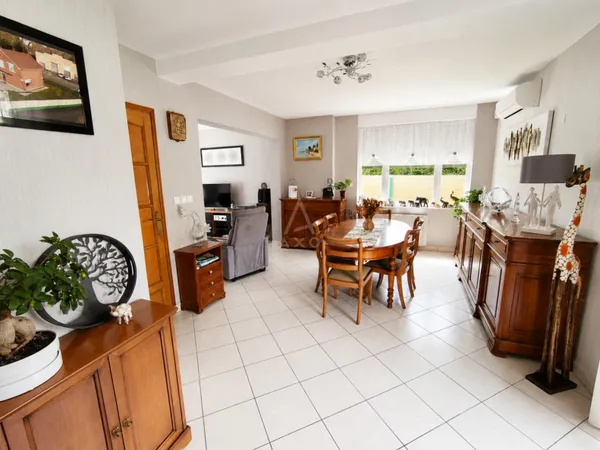 Maison 9 pièces 106 m²