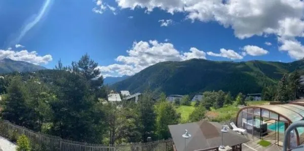 Chalet 26 pièces 960 m²