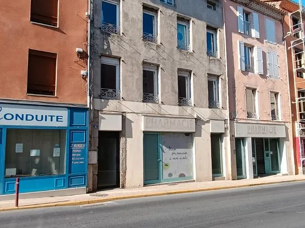 Immeuble de rapport 15 pièces 179 m²