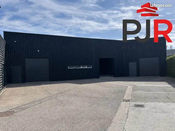 Local 326 m² Pulnoy
