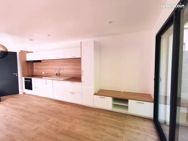 Location maison T3 (2 chambres)
