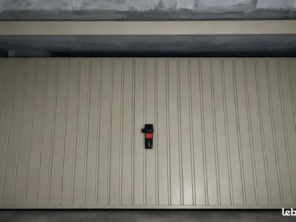 A louer Garage fermé