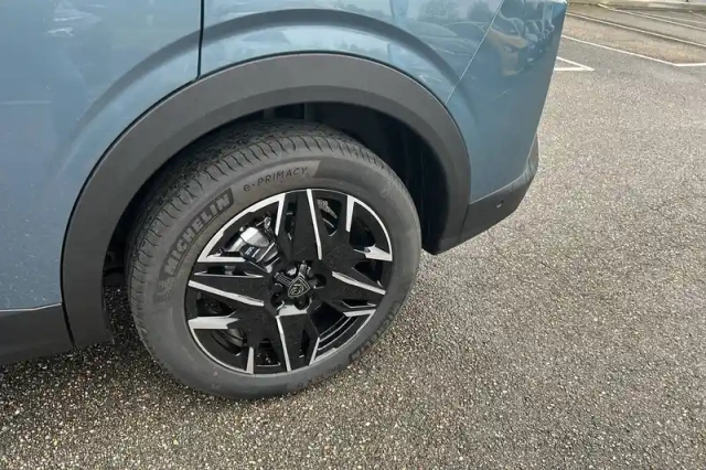 Peugeot 5008 hybrid 145 ch e-dcs6 — photo 59