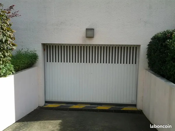 Garage à louer